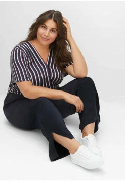 Sheego OverallTuta JumpsuitNachtblau Donna Tute Jumpsuit SHI21T00O-K11 -ESPRIT Vendite 06c4804874c6430496ffef73748b6b73