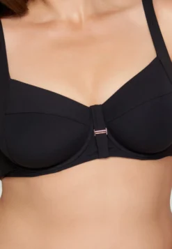 Solid Line Bikini Pezzo SopraBlack Bk Donna Moda Mare M7B81J039-Q11 -ESPRIT Vendite 181e9ef1975e4321812ee29e511baf60 scaled