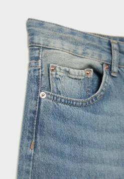 Stradivarius Bermuda Shorts Di JeansMoon Washed Donna Shorts STH21S08T-K11 -ESPRIT Vendite 18fbcedcfee34b94b1957055a22ea917