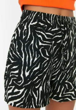 Trendyol Gewoontjes - Shorts - Black -ESPRIT Vendite 1ab7678d9051468db9e7d82a5ea884bd