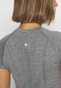 Lululemon Swiftly Tech Short Sleeve 2.0T-Shirt BasicSlate White Donna T-shirt E Top LLS41D00U-C11 13 Lululemon Swiftly Tech Short Sleeve 2.0T-Shirt BasicSlate White Donna T-shirt E Top LLS41D00U-C11 -ESPRIT Vendite 2129bc1e323f402bb5f54420b19fdd3c scaled