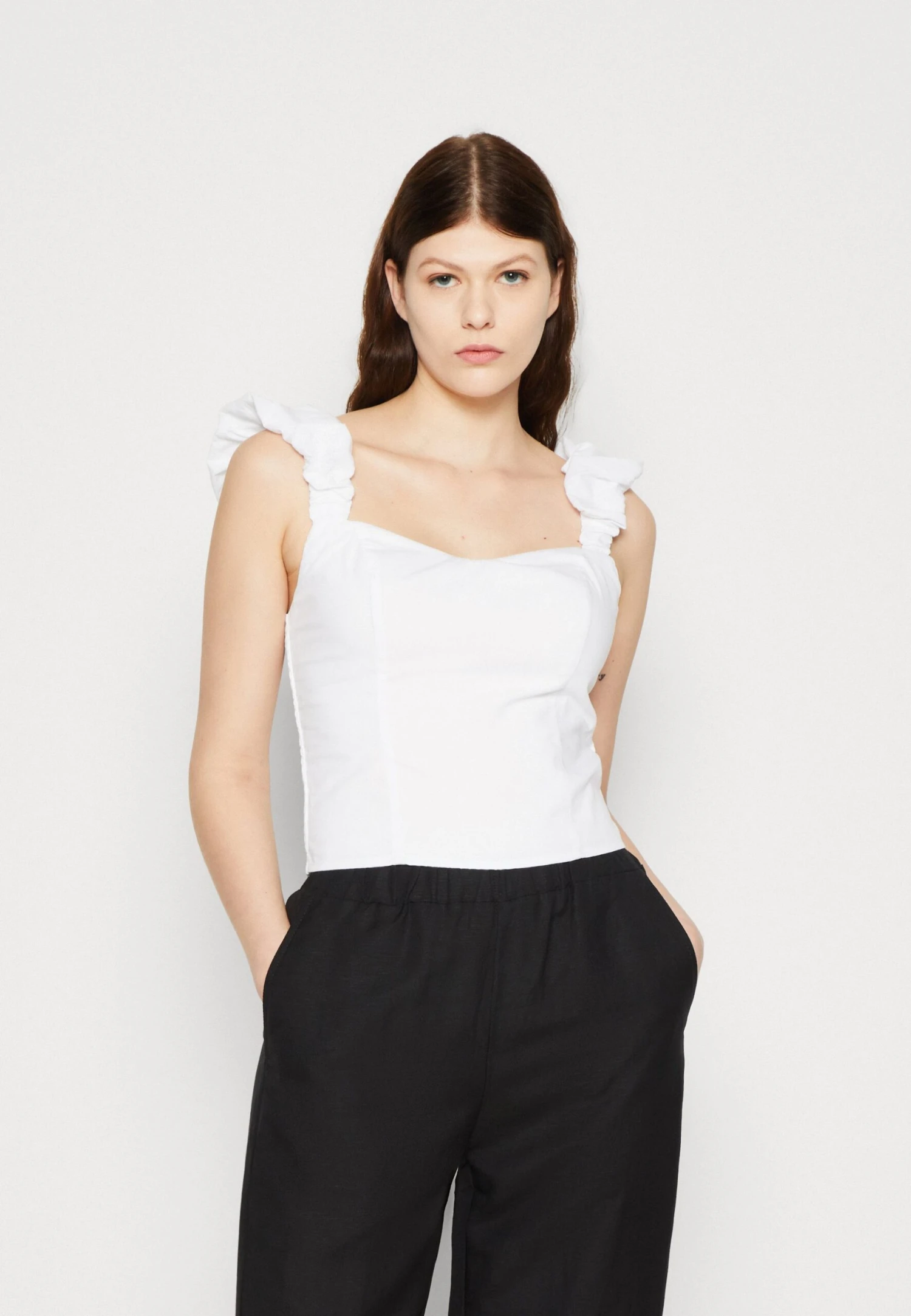 Abercrombie & Fitch Bare Slim Bubble StrapTopBrilliant White Donna T-shirt E Top A0F21E0B5-A11 1 Abercrombie & Fitch Bare Slim Bubble StrapTopBrilliant White Donna T-shirt E Top A0F21E0B5-A11