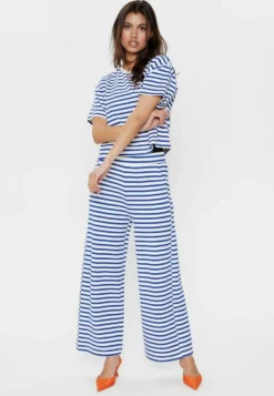 Nuhuba T-Shirt Con StampaDazzling Blue Donna T-shirt E Top NU121D0DF-K11 -ESPRIT Vendite 3a0f0f9d90394998a003e4595b8472cc