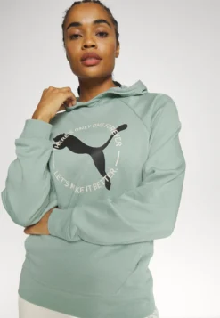 Puma Better Sportswear HoodieFelpa Con CappuccioGreen Fog Donna Felpe PU141G0GG-M11 -ESPRIT Vendite 3dfac1dfe11e4caf8c1393ccce87bfae scaled