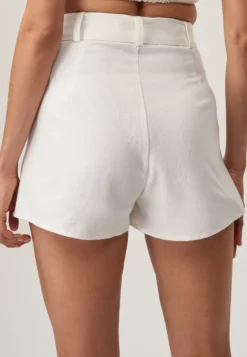 Grace - Shorts - Ivory -ESPRIT Vendite 486978f9a6584d40b04135a8a349b564