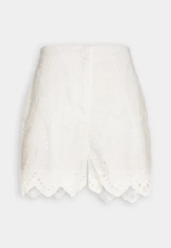 Marks & Spencer BroderieShortsWhite Donna Shorts QM421S00V-A11
