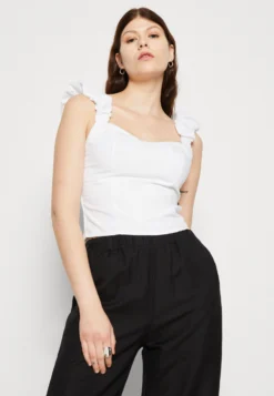 Abercrombie & Fitch Bare Slim Bubble StrapTopBrilliant White Donna T-shirt E Top A0F21E0B5-A11 9 Abercrombie & Fitch Bare Slim Bubble StrapTopBrilliant White Donna T-shirt E Top A0F21E0B5-A11 -ESPRIT Vendite 4bcbc43ab4bb4118bd9f0ba18cf920f0 scaled