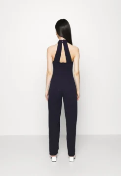 Alfo Cross NeckTuta JumpsuitNavy Blue Donna Tute Jumpsuit WAD21T01O-K11 -ESPRIT Vendite 5ca6b41f0ebf46c18f0c6811230e0ba5 scaled