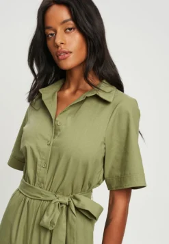 Calli Harriot Tuta JumpsuitKhaki Donna Tute Jumpsuit CFY21T00U-M11 -ESPRIT Vendite 5d6db530dbd943339db8fce7ae3b63d4