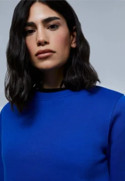 Scalpers Vertical Logo FelpaBlue Donna Felpe SCF21J02N-K11 -ESPRIT Vendite 5ea5f18975e9414f8411ac619a10e2d7 scaled