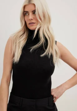 NA-KD TopBlack Donna T-shirt E Top NAA21I0RO-Q11 -ESPRIT Vendite 5f941e1ca3f2492ca6d0c54ccf2546f9