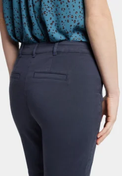 NYDJ Bermuda - Shorts - Oxford Navy -ESPRIT Vendite 671e101cb2324fd589997241ccad3b67 scaled