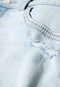 Shorts Di JeansDenim Light Blue Donna Shorts CFI21S02A-K11 -ESPRIT Vendite 6a5f9127bd084ccf91d68f315dc0cdcb