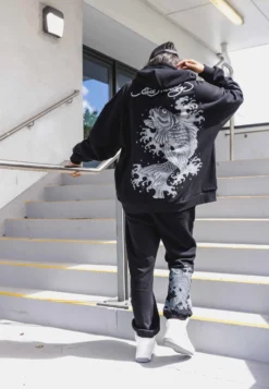 Ed Hardy Koi-Fishing Oversize Pouch Felpa Con CappuccioBlack Donna Felpe ED221J00Q-Q11 -ESPRIT Vendite 70dbd04ffe194b408668564b4aecd75a scaled