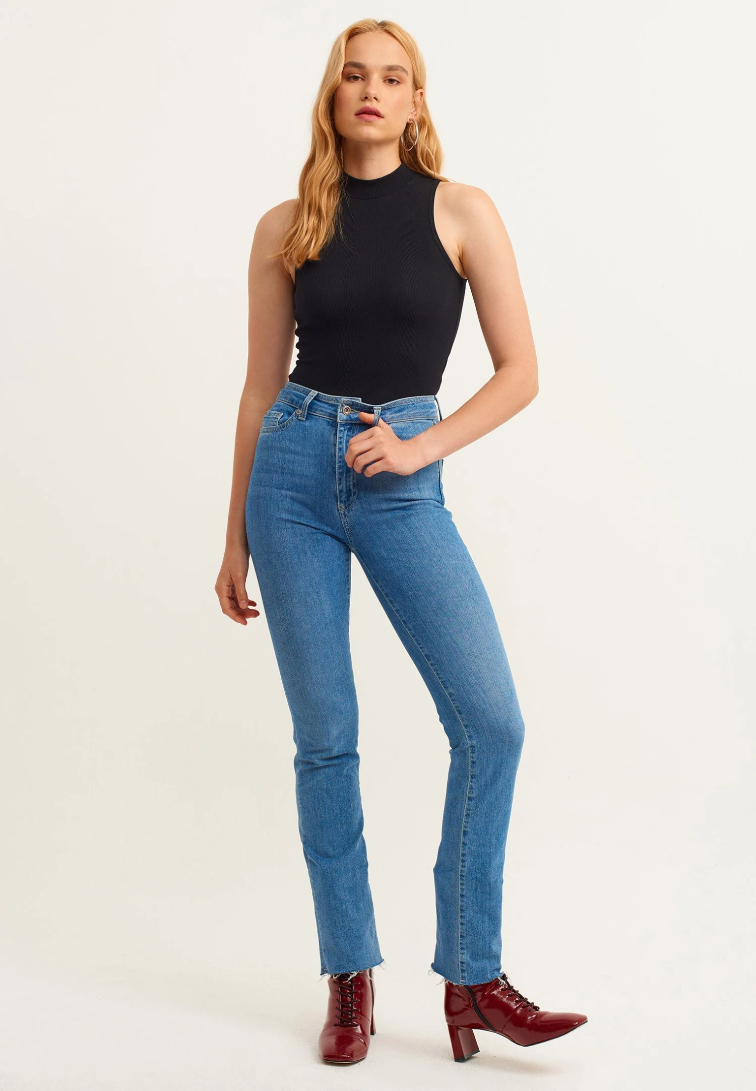 TopBlack Donna T-shirt E Top XX021D0F5-Q11 2 TopBlack Donna T-shirt E Top XX021D0F5-Q11 - immagine 2