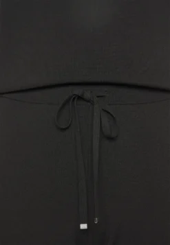 Boss FissahTuta JumpsuitBlack Donna Tute Jumpsuit BB121T015-Q11 -ESPRIT Vendite 76e0479527cc40cf99ce95f8d249d84a scaled