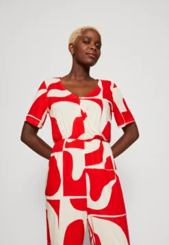 Monki Tuta JumpsuitRed Donna Tute Jumpsuit MOQ21T03T-B11 -ESPRIT Vendite 842f4bb6bcb0493eae88425c591fc0ca scaled