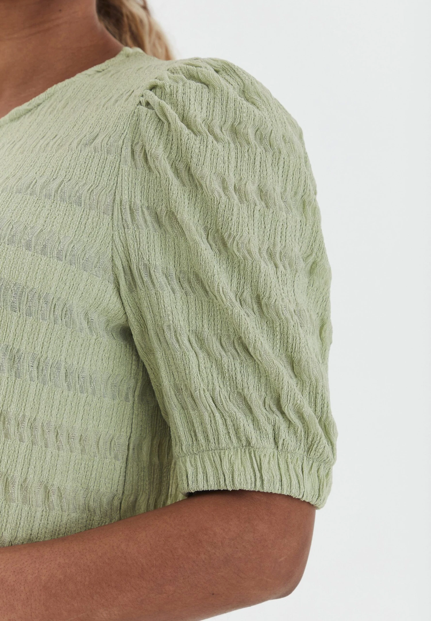 B.young BysannyT-Shirt Con StampaGrün Donna T-shirt E Top BY221D05H-M11 5 B.young BysannyT-Shirt Con StampaGrün Donna T-shirt E Top BY221D05H-M11 - immagine 5