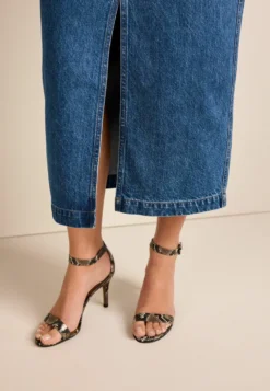 Next Midi SkirtGonna Di JeansMid Blue Denim Donna Gonne NX321B0MK-K11 -ESPRIT Vendite 97c73192d3454cb1be996886e838b7d9 scaled