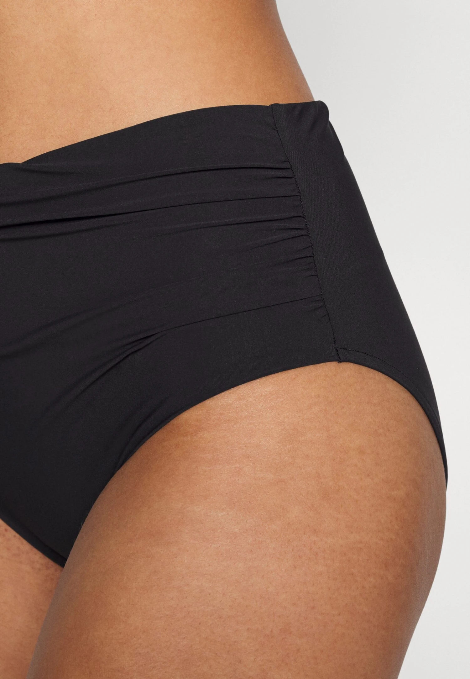 Chantelle Inspire TaillenslipBikini Pezzo SottoSchwarz Donna Moda Mare CH981I00Q-Q11 6 Chantelle Inspire TaillenslipBikini Pezzo SottoSchwarz Donna Moda Mare CH981I00Q-Q11 - immagine 6