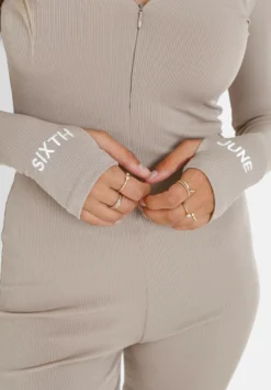 SIXTH JUNE RibbedTuta JumpsuitBeige Donna Tute Jumpsuit SIB21T001-B11 -ESPRIT Vendite 9ad1215b6d794009ba8789ac0d4fc828