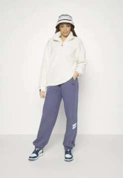 Ellesse DaynorFelpa In PileOff-White Donna Felpe EL921J0A0-A11 -ESPRIT Vendite 9f7ee4a6c050498aa103ea019d122a6e scaled