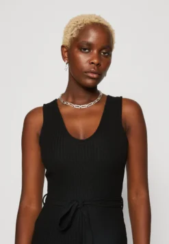 ONLY Onlnella - Tuta Jumpsuit - Black -ESPRIT Vendite a1f496f8a9de484a9520c8a9b9ef4ca7 scaled