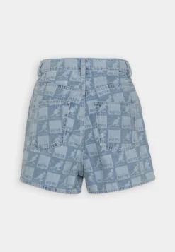 Marc O'Polo DENIM Extra High Waist Strong A-Shaped Fit Mini LengthShorts Di JeansLight Blue Donna Shorts OP521S01R-K11 -ESPRIT Vendite a844f30fe2b5431d887b421b85e49298 scaled