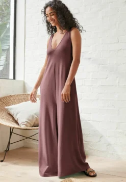 Next Tuta JumpsuitWine Purple Donna Tute Jumpsuit NX321T0OD-G12 -ESPRIT Vendite cb372a035c124b41b6dd5c96660c1d66 scaled