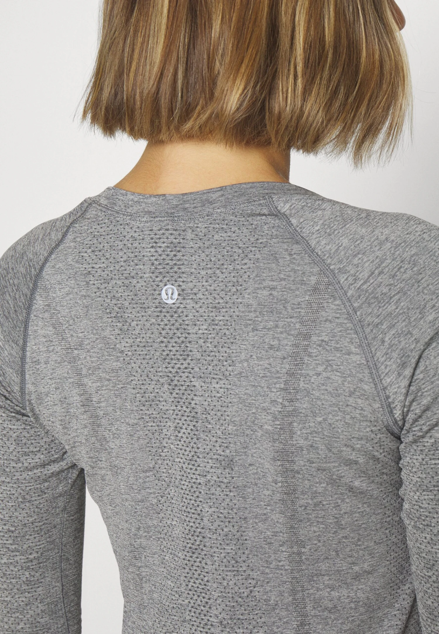 Lululemon Swiftly Tech 2 0Maglietta A Manica LungaSlate White Donna T-shirt E Top LLS41D00S-C11 8 Lululemon Swiftly Tech 2 0Maglietta A Manica LungaSlate White Donna T-shirt E Top LLS41D00S-C11 - immagine 8