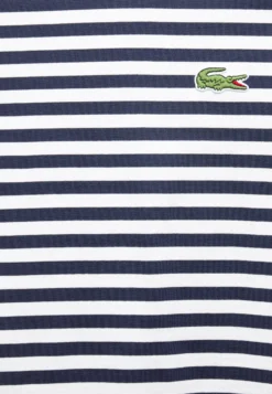 Lacoste Maglietta A Manica LungaMarine/Farine Donna T-shirt E Top LA221D09B-K11 -ESPRIT Vendite d8b68c9cb18e4b658f1fb89b606004db scaled