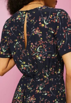 Edc By Esprit Overalls Tuta JumpsuitBlue Donna Tute Jumpsuit ED121T01M-K11 -ESPRIT Vendite d9725ce7d98d4ed1ae4239996fa93a76