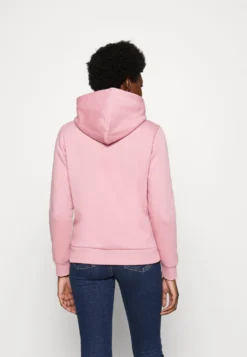 Gant Reg Tonal Shield Full Zip Felpa Con ZipCalifornia Pink Melange Donna Felpe GA321J07O-J11 -ESPRIT Vendite d9d4d535bbbf488c8a0b876cb0e0140e scaled