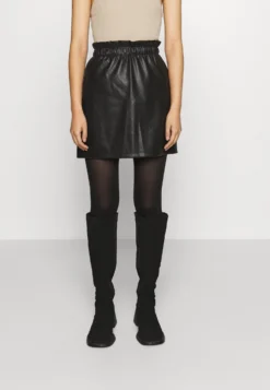 Vero Moda Petite Vmmontana ShortGonna A CampanaBlack Donna Gonne VM021B03S-Q11