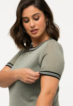Ulla Popken Metallic-Effekt Streifen Rundhals HalbarmT-Shirt BasicGrau Melange Donna T-shirt E Top UP121D2FH-C11 -ESPRIT Vendite da3e7a74aee140c9809f0ce0654c50dc scaled