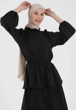 Crew Neck - Refka - Gonna Lunga - Black -ESPRIT Vendite dc2582370a6042abac4ace98aac6db01 scaled