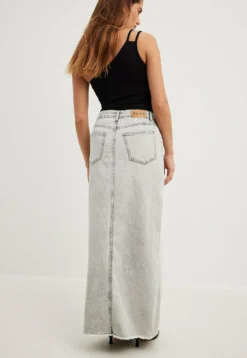 NA-KD WeiterAusGonna LungaLight Grey Donna Gonne NAA21B0IH-C11 -ESPRIT Vendite dd471fc47ccb427aa191247dc9f9c878