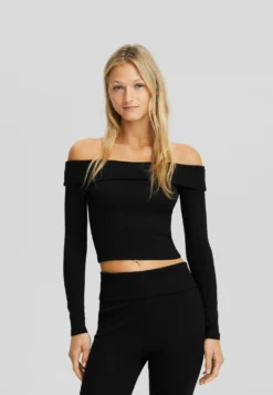 BERSHKA Off-The-ShoulderMaglietta A Manica LungaBlack Donna T-shirt E Top BEJ21D1R7-Q11