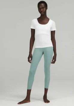 Nuove versioni -ESPRIT Vendite e047fe30ae7e4e759fb1a482b54d6c4a