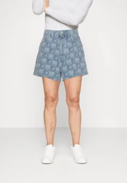 Marc O'Polo DENIM Extra High Waist Strong A-Shaped Fit Mini LengthShorts Di JeansLight Blue Donna Shorts OP521S01R-K11