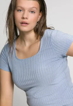 T-Shirt BasicLichtblauw Donna T-shirt E Top S2Q21D0AK-K11 -ESPRIT Vendite e3ac9b52855a4defabc056e6fc4ebd0c scaled