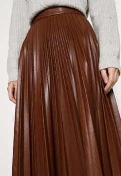 Newport - Gonna A Pieghe - Nocciola -ESPRIT Vendite e4be720901a24399bfe96fcd48d985ec scaled