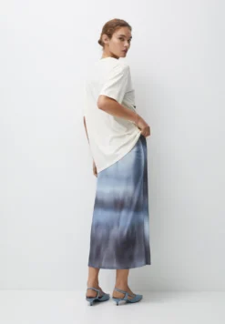 PULL & BEAR Calm PlaceT-Shirt Con StampaWhite Donna T-shirt E Top PUC21D2HT-A11 -ESPRIT Vendite ebba3f11323f445aa63410abca636be8 scaled