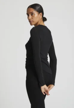 ThyraMaglietta A Manica LungaBlack Donna T-shirt E Top GAK21D00O-Q11 -ESPRIT Vendite ff656bde75724709822fceacddc744c8 scaled